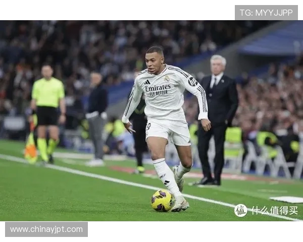 聚焦世界足坛超级巨星职业生涯轨迹与未来发展趋势深度解读全面版 聚焦世界足坛超级巨星职业生涯轨迹与未来发展趋势深度解读全面版