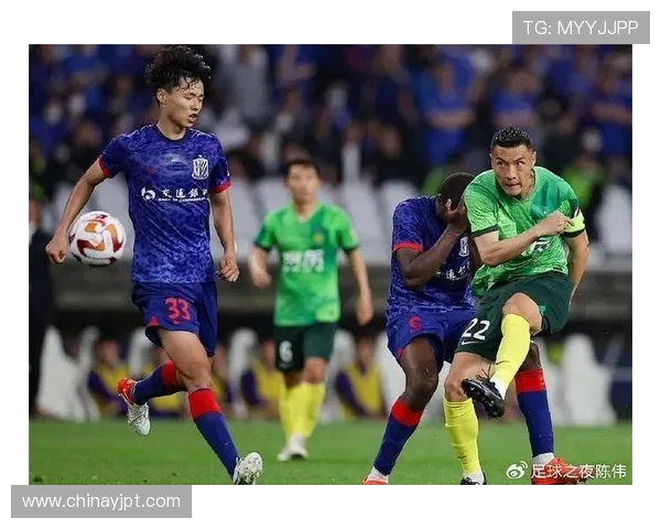 上海海港再战上海申花巅峰对决点燃沪上德比激情争锋荣耀之夜 上海海港再战上海申花巅峰对决点燃沪上德比激情争锋荣耀之夜