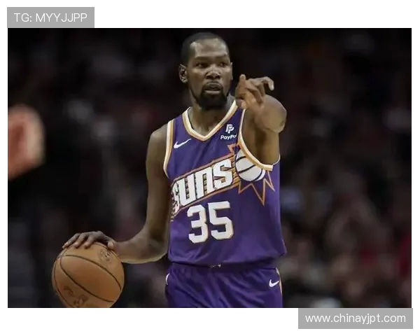 凯文杜兰特重塑球队核心价值探究其巅峰状态与未来发展方向 凯文杜兰特重塑球队核心价值探究其巅峰状态与未来发展方向