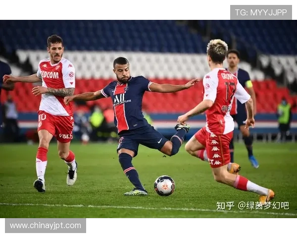 巴黎圣日耳曼迎战里尔,力争全取三分再接再厉 巴黎圣日耳曼迎战里尔,力争全取三分再接再厉