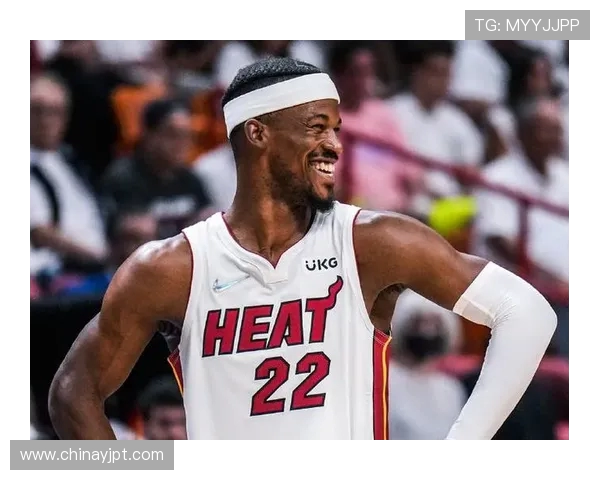 76人与热火上演东部巅峰对决恩比德巴特勒领衔激情碰撞 76人与热火上演东部巅峰对决恩比德巴特勒领衔激情碰撞